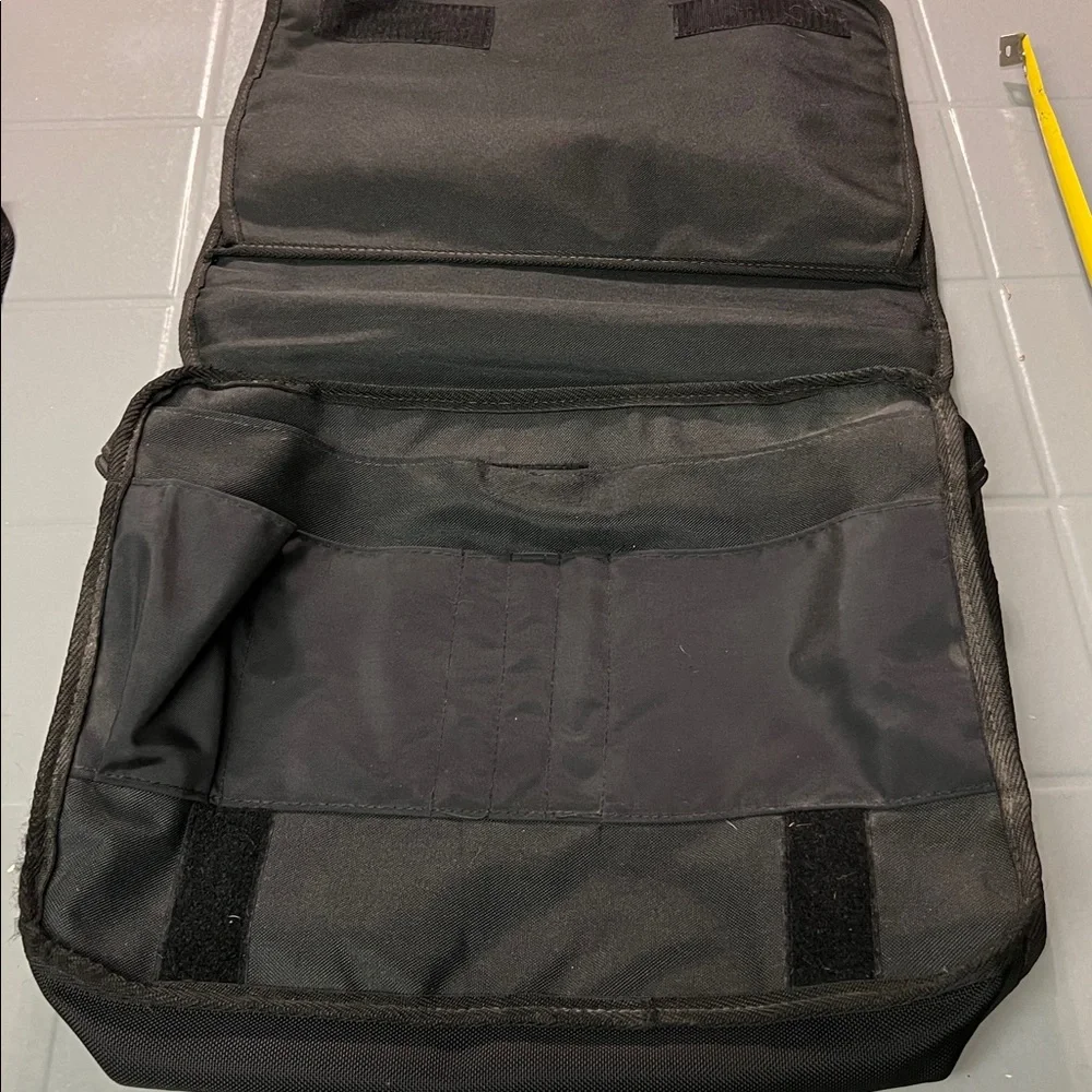 🔥Black Messenger Bag multi pockets with shoulder strap!!